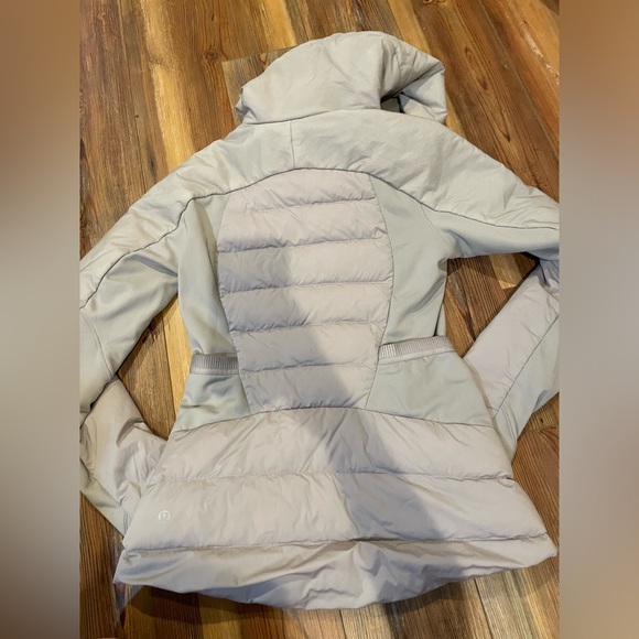 Lulu running jacket - Picture 3 of 3
